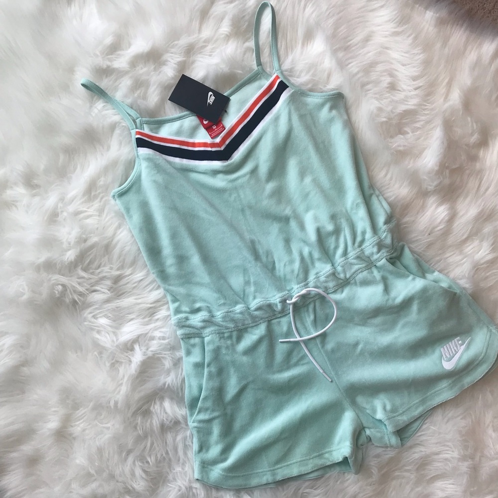 🌸 Nike retro romper 🌸 - Picture 3 of 5